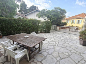 Appartement climatisé avec terrasse et parking près du centre-ville de Sainte-Maxime - FR-1-780-84